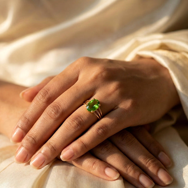 Adjustable emerald green statement ring for women