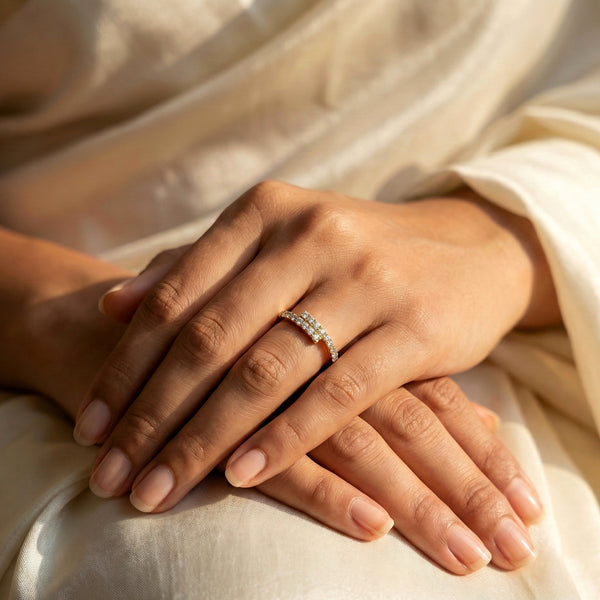 Lightweight minimal ring for stacking – Evvara Vogue