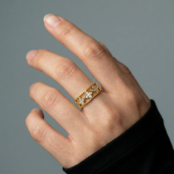 fashion ring by Evvara Vogue