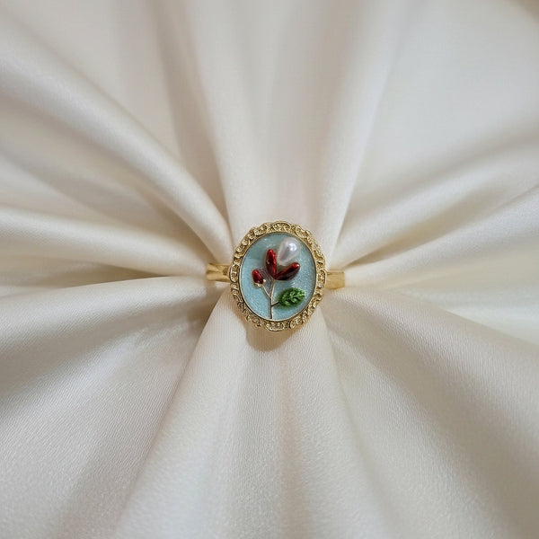 Artistic oval statement ring Evvara Vogue