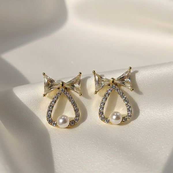Pearl crystal stud earrings Evvara